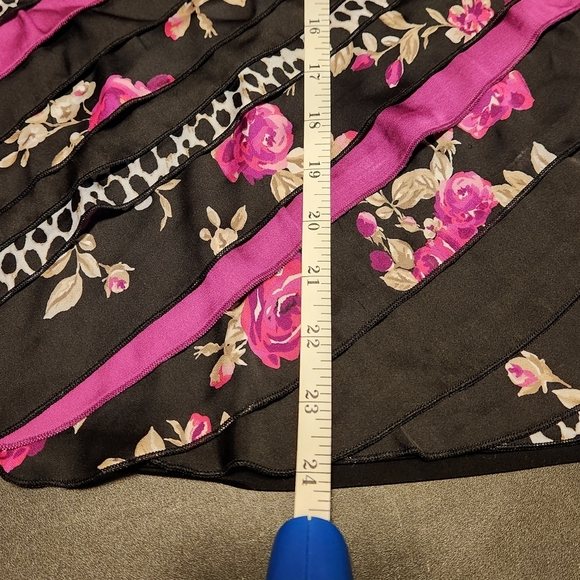 WHBM Tie Back Sleeveless Blouse - Picture 7 of 7